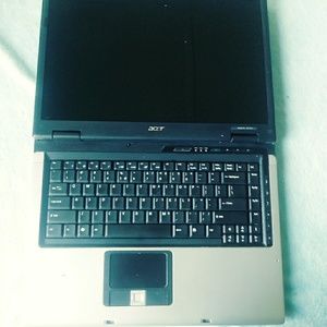 Dell windows 10 computer plus charger,mouse,case